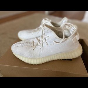 Yeezy Boost 350 sneakers